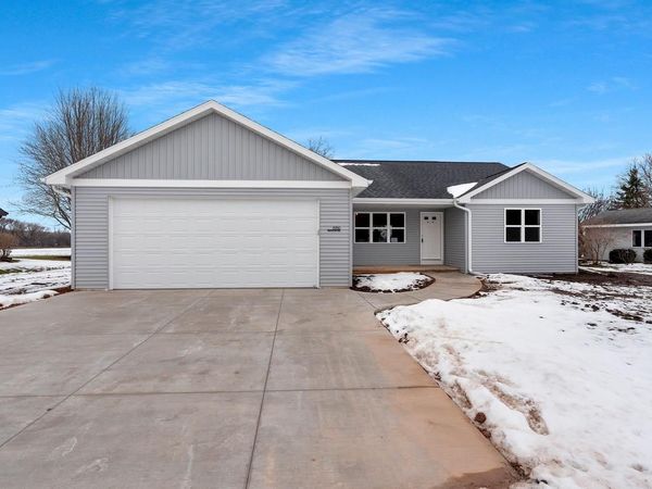 8350 PHEASANT RUN TRAIL, Larsen, WI 54947
