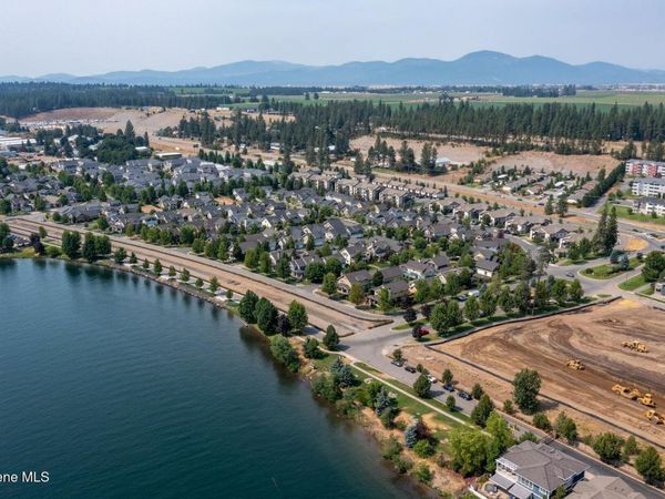 3990 W Shoreview Ln, Coeur d'Alene, ID 83814