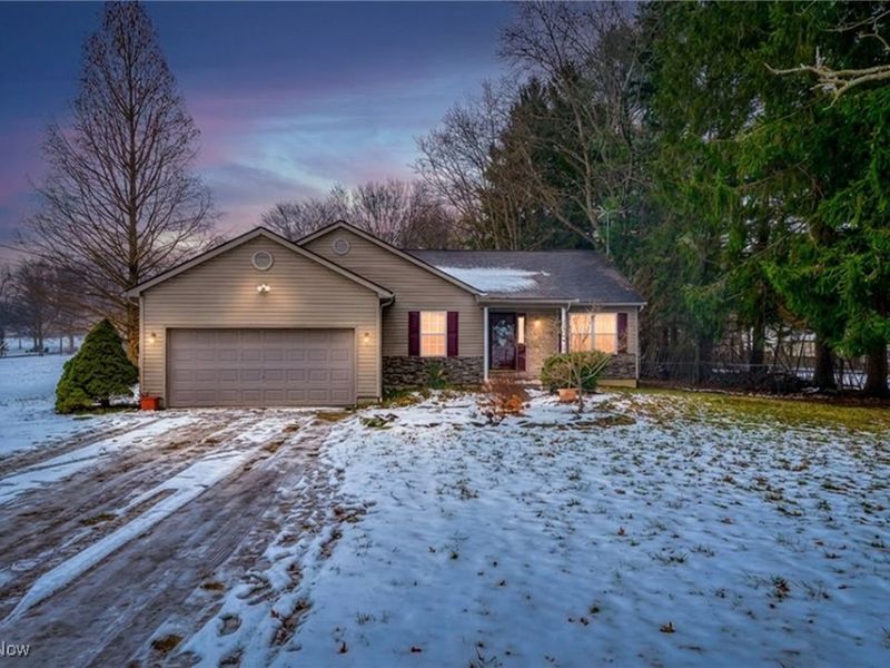 3225 Imrek Drive, Akron, OH 44312 Photo 2