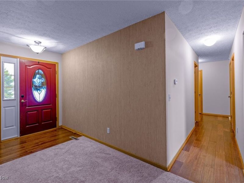 3225 Imrek Drive, Akron, OH 44312 Photo 3