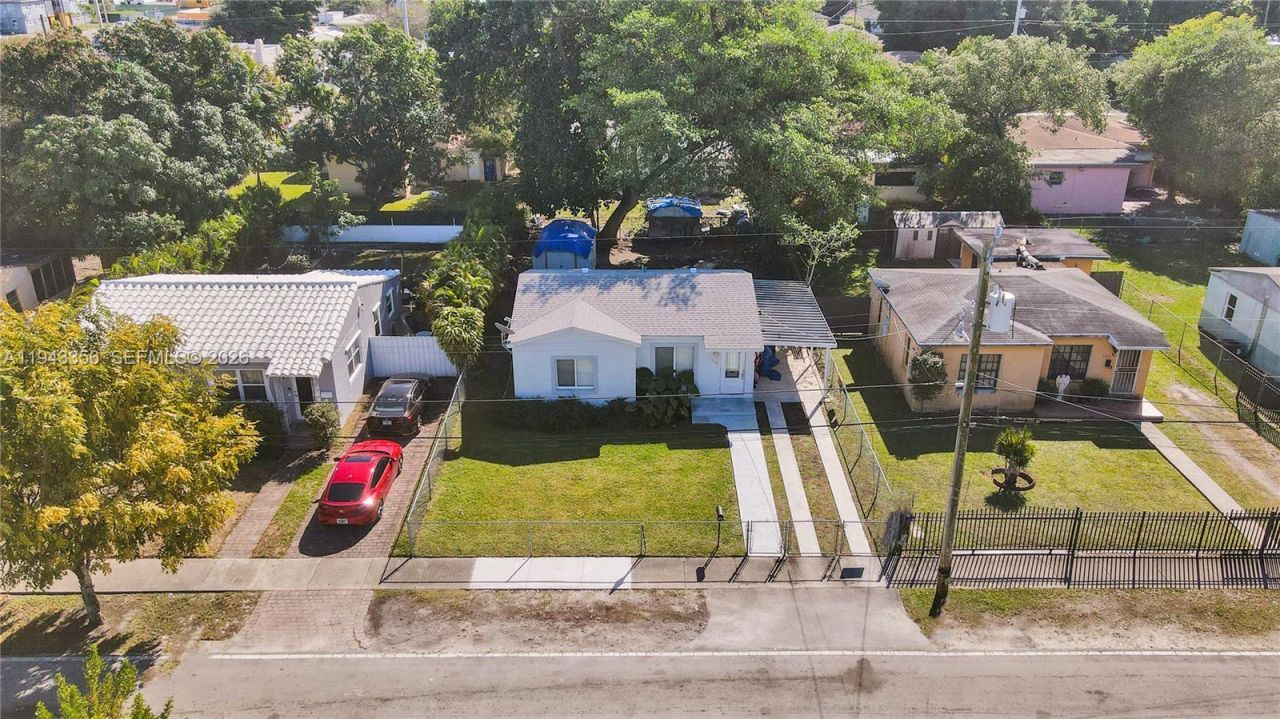 1748 NW 57th St, Miami, FL 33142 Photo