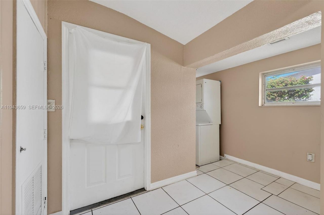890 NW 35th Ave, Lauderhill, FL 33311 Photo