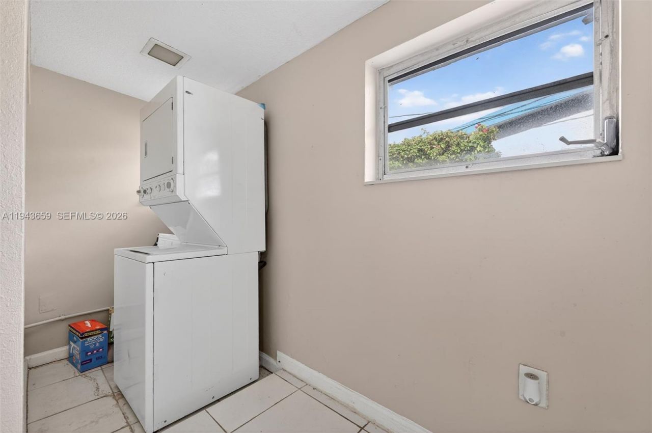 890 NW 35th Ave, Lauderhill, FL 33311 Photo