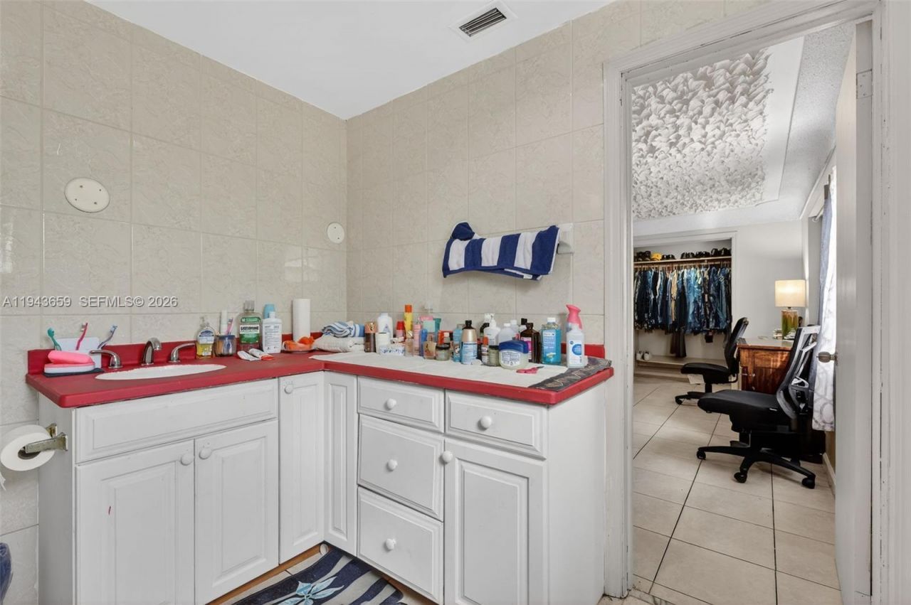 890 NW 35th Ave, Lauderhill, FL 33311 Photo
