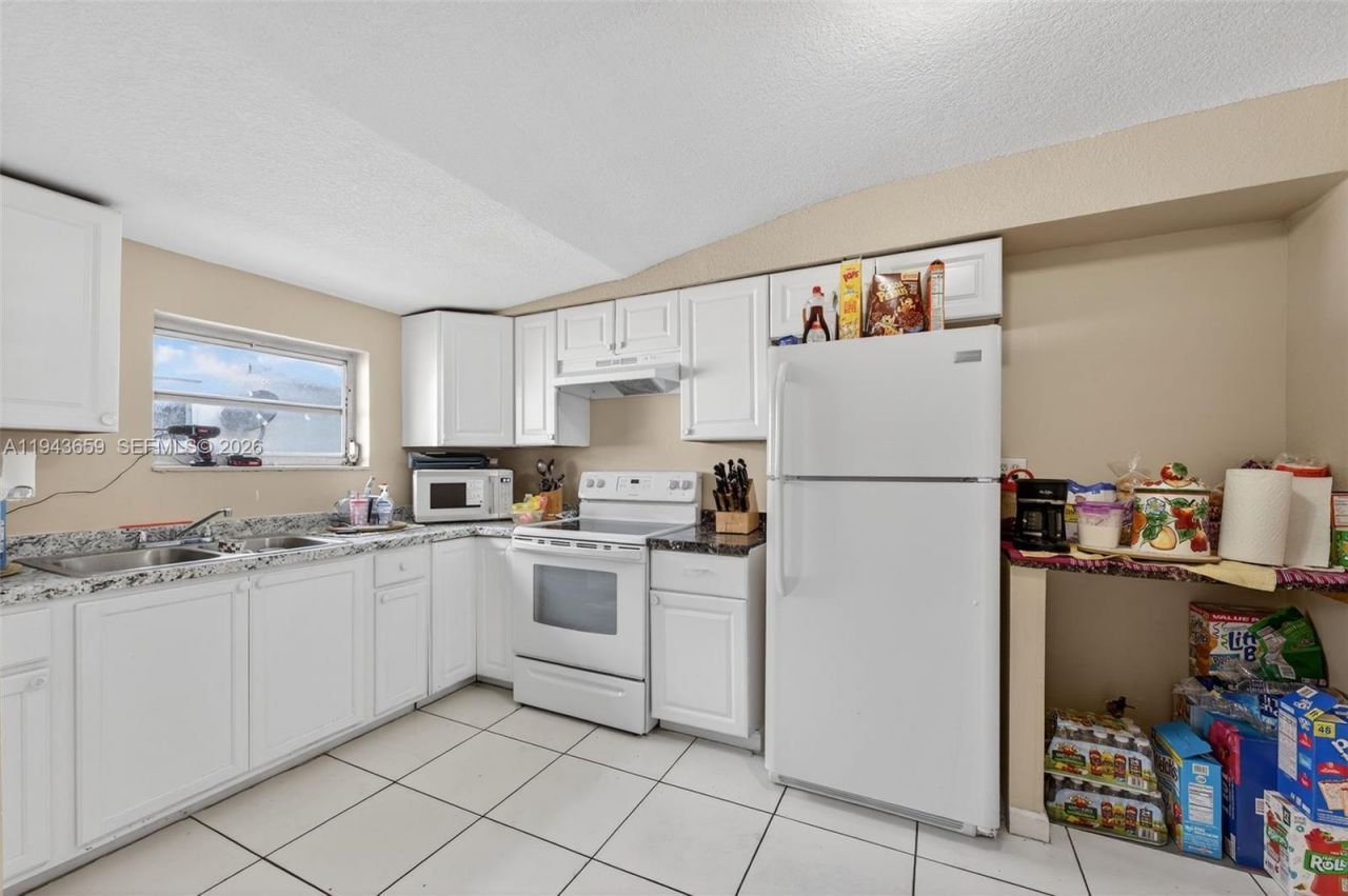 890 NW 35th Ave, Lauderhill, FL 33311 Photo