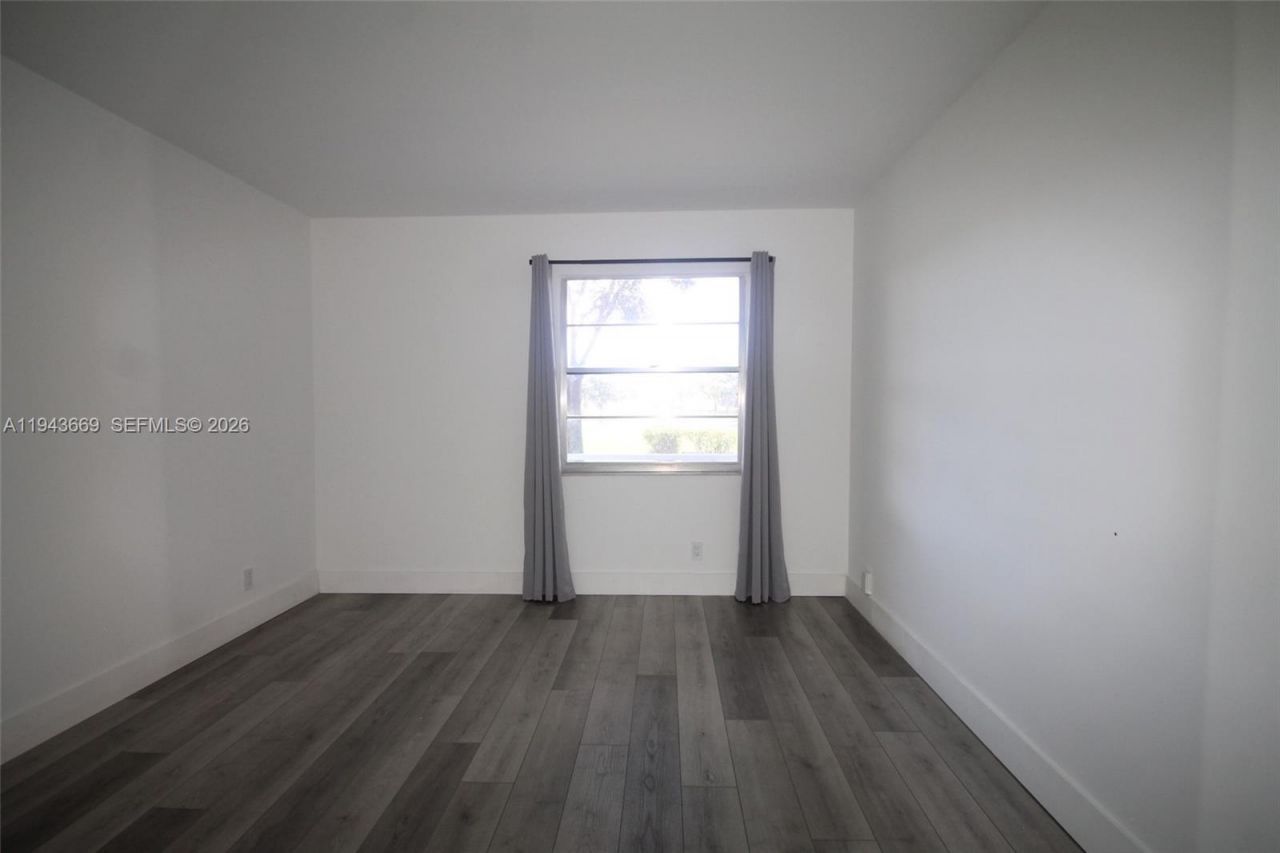 301 SW 135th Ave, Unit 113C, Pembroke Pines, FL 33027 Photo