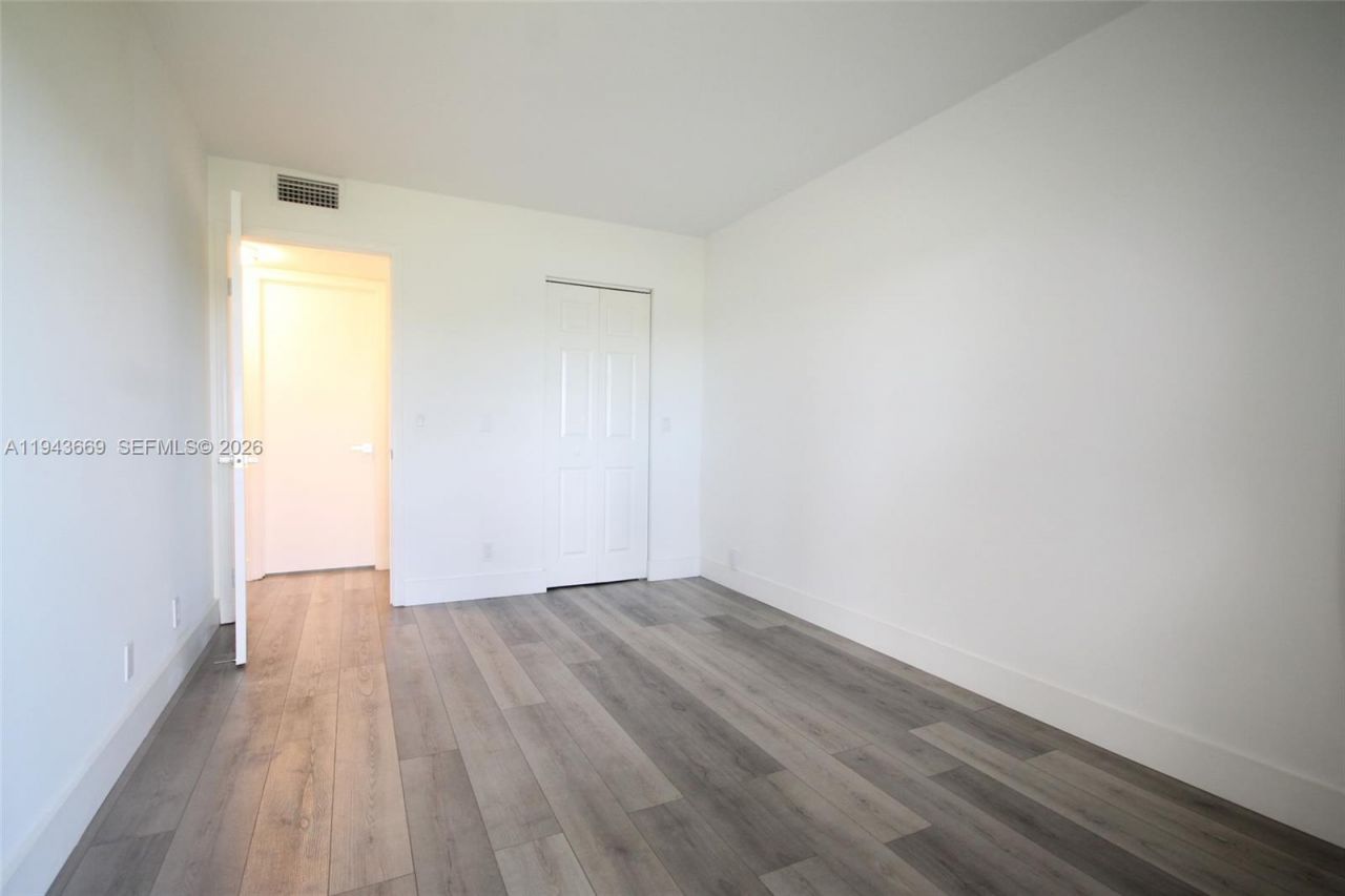 301 SW 135th Ave, Unit 113C, Pembroke Pines, FL 33027 Photo