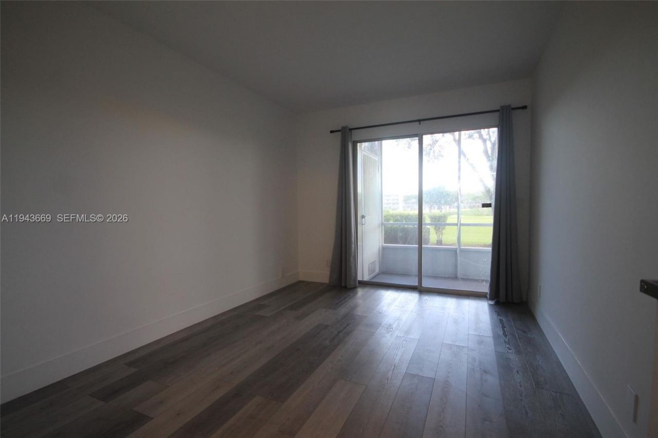 301 SW 135th Ave, Unit 113C, Pembroke Pines, FL 33027 Photo