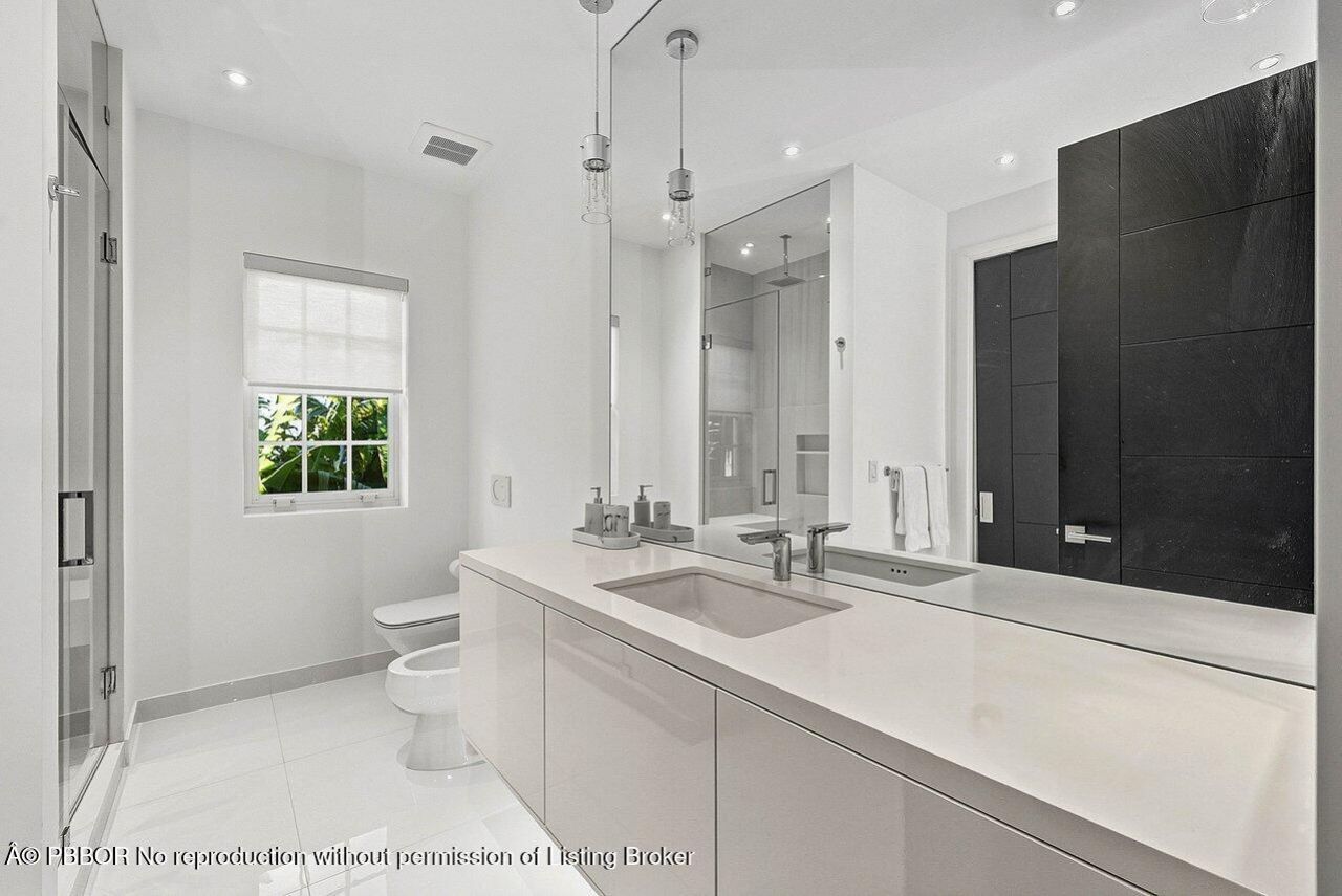 157 Peruvian Avenue, Palm Beach, FL 33480 Photo