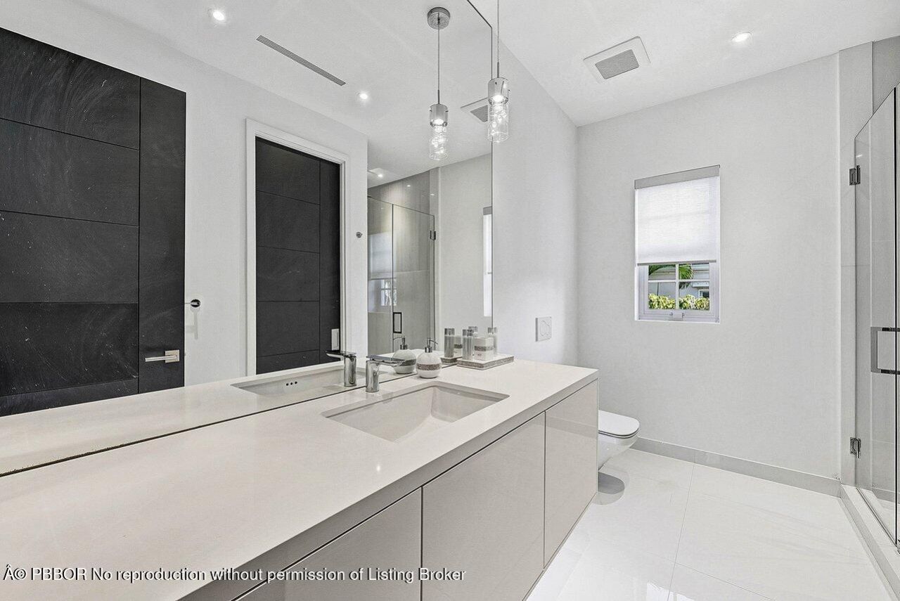 157 Peruvian Avenue, Palm Beach, FL 33480 Photo