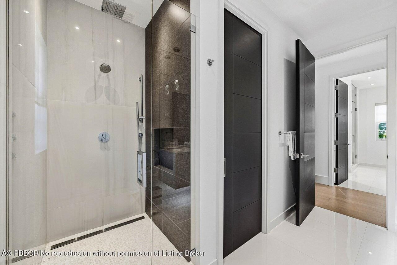 157 Peruvian Avenue, Palm Beach, FL 33480 Photo