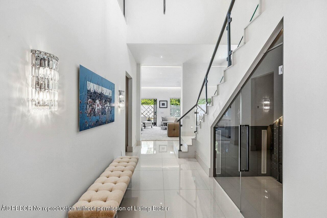 157 Peruvian Avenue, Palm Beach, FL 33480 Photo