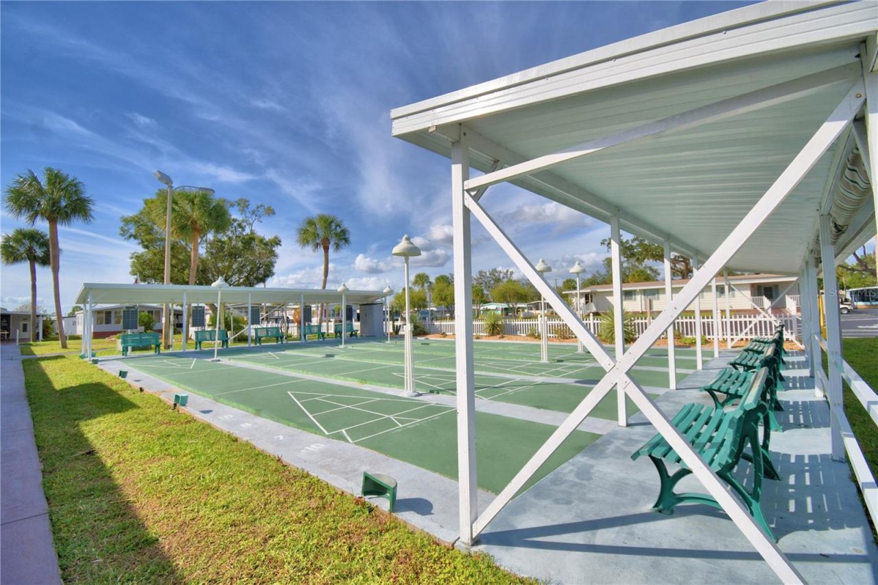 4063 Rolling Oaks Drive, Winter Haven, FL 33880 Photo