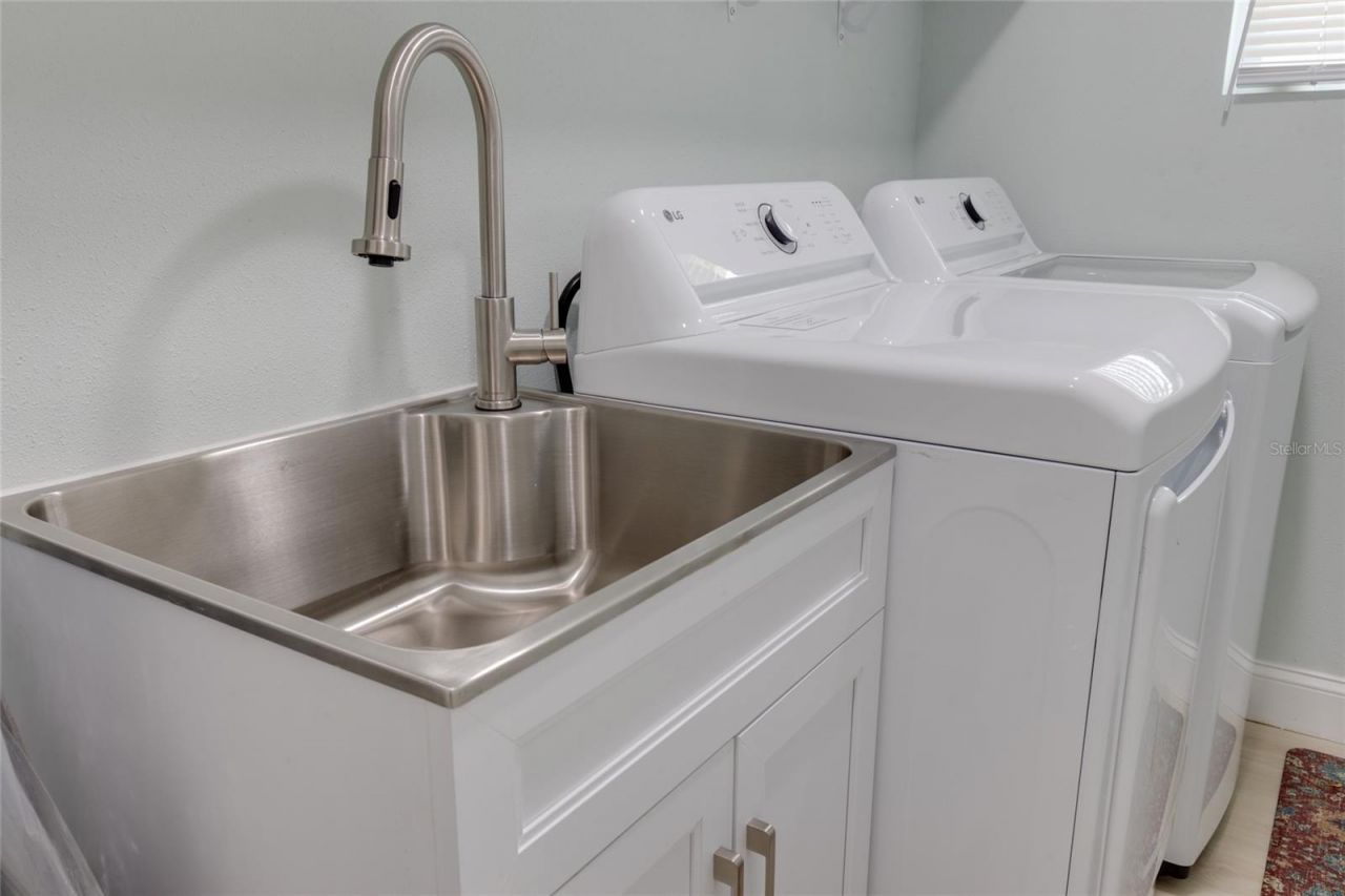 448 Locklie Street, Dunedin, FL 34698 Photo