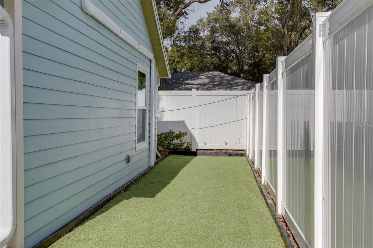 448 Locklie Street, Dunedin, FL 34698 Photo