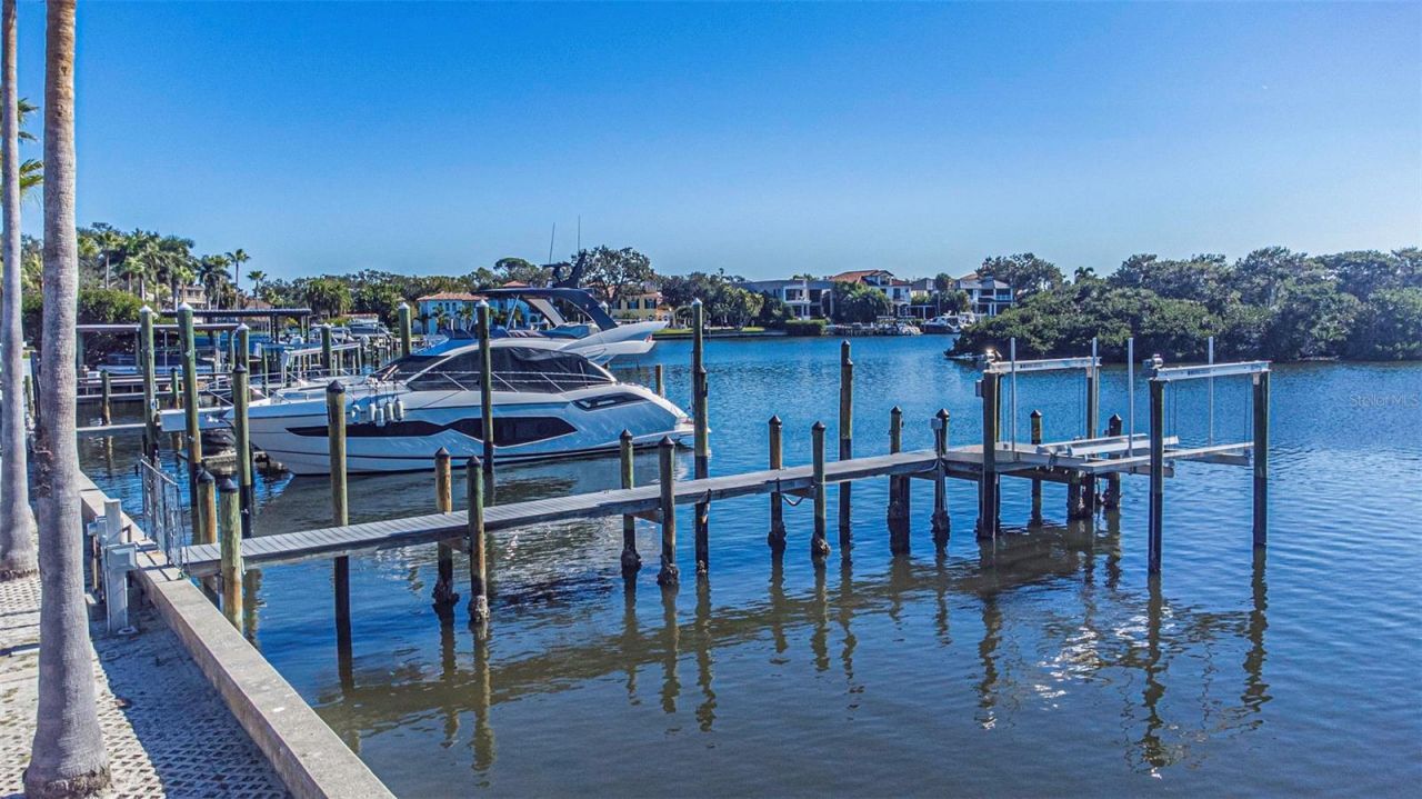 105 Estado Way Ne, Saint Petersburg, FL 33704 Photo