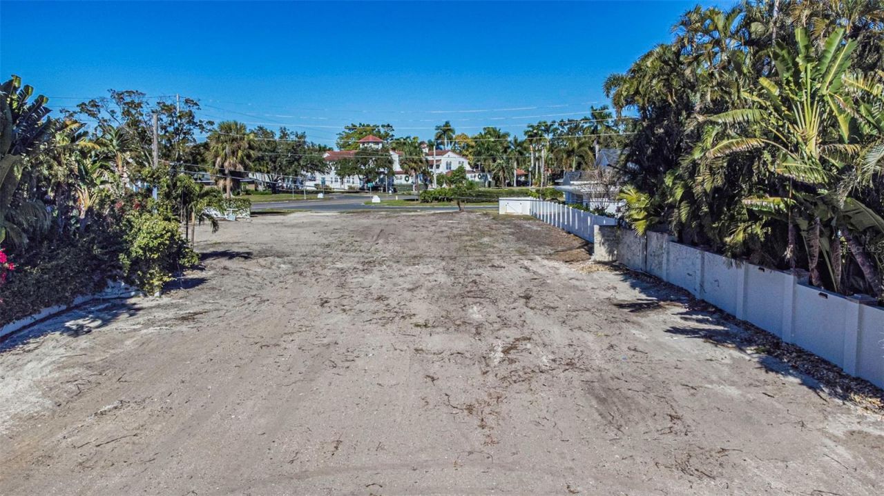 140 Brightwaters Boulevard Ne, Saint Petersburg, FL 33704 Photo