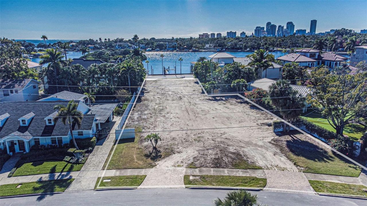 140 Brightwaters Boulevard Ne, Saint Petersburg, FL 33704 Photo