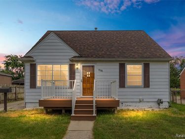 15738 Frazho Road, Roseville, MI 48066