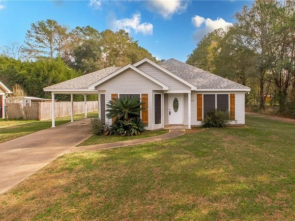 16124 CHARLETON Drive, Hammond, LA 70401