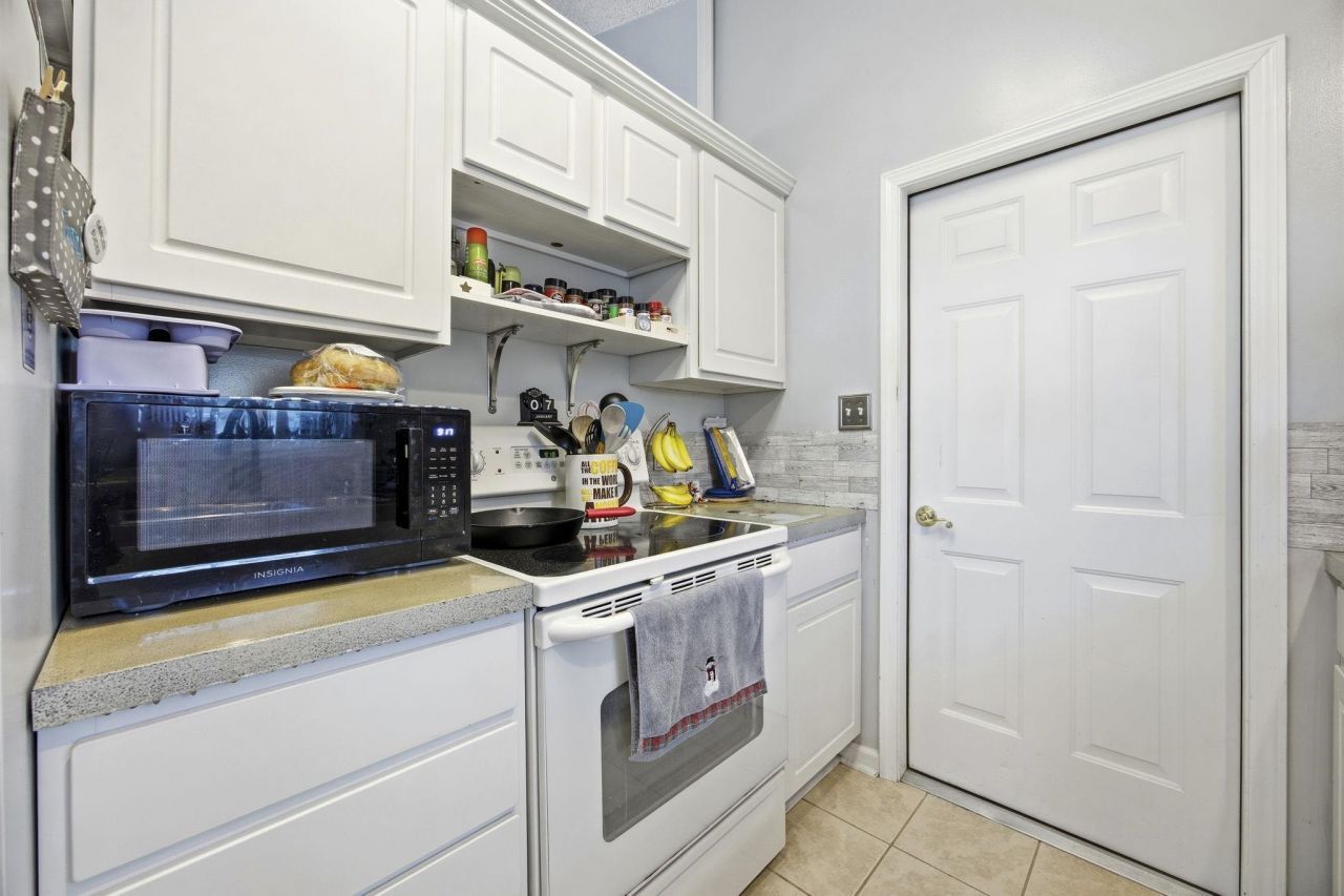 125 Marsh Rabbit Dr. Photo 10