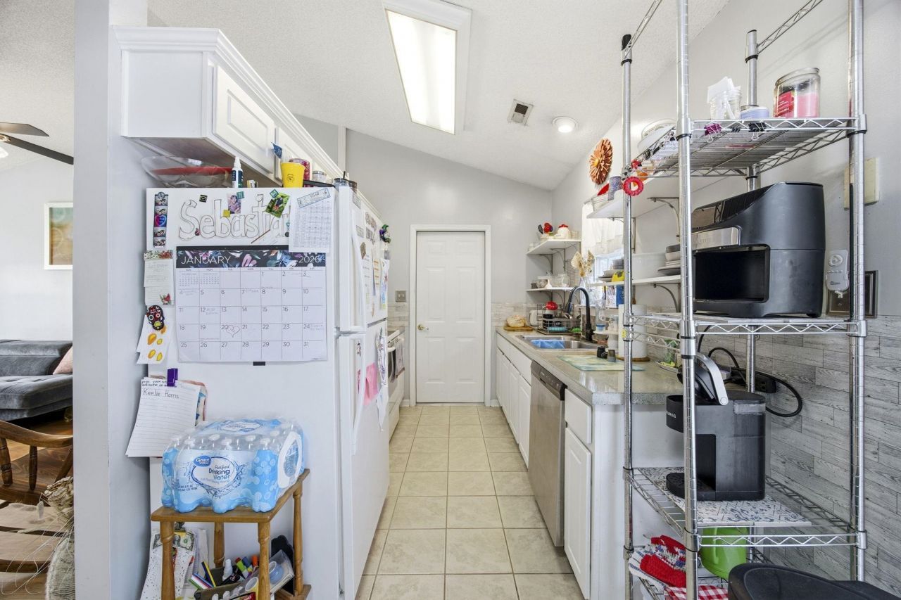 125 Marsh Rabbit Dr. Photo 9