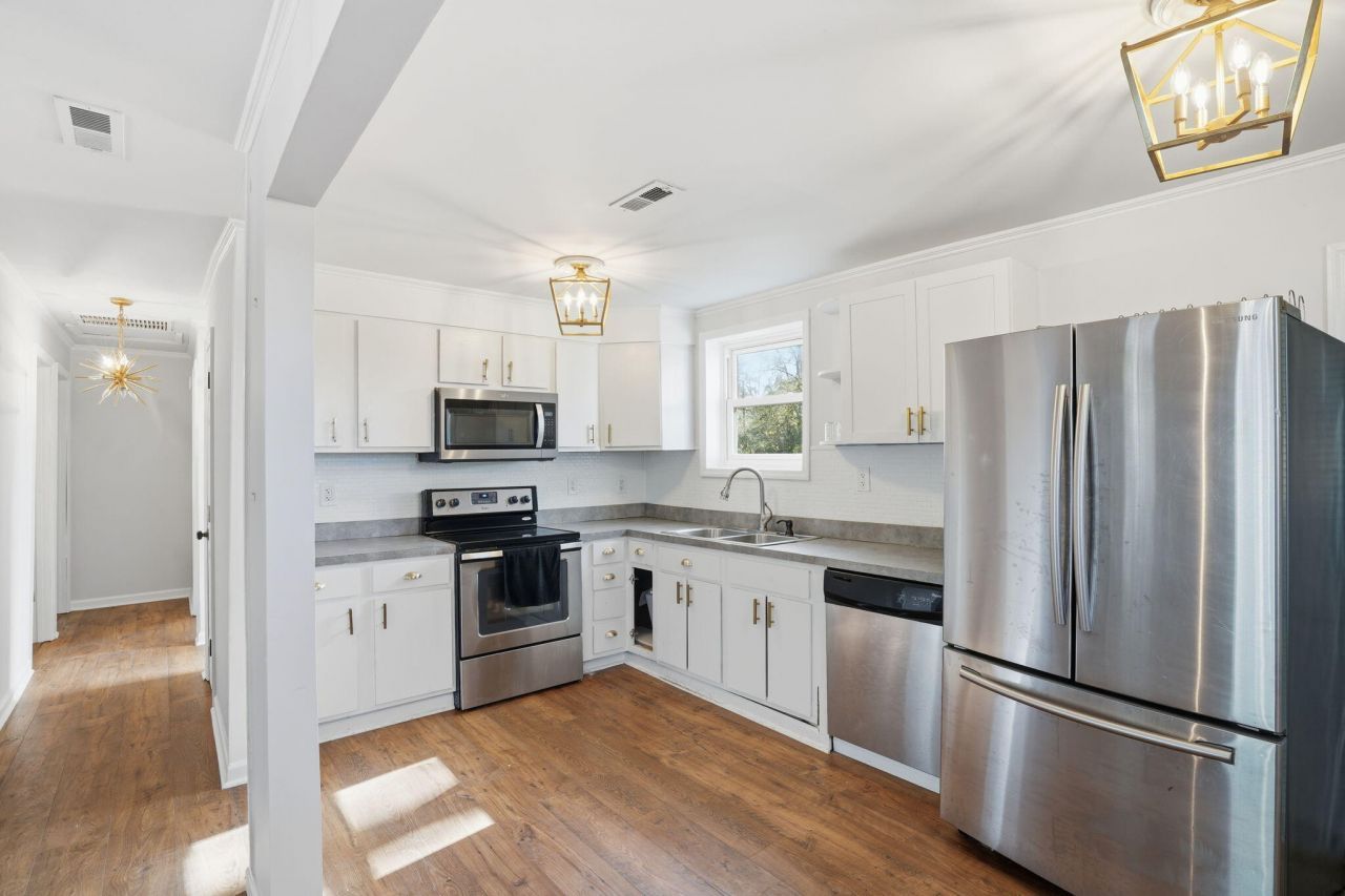 1733 Etheridge Road Photo 11