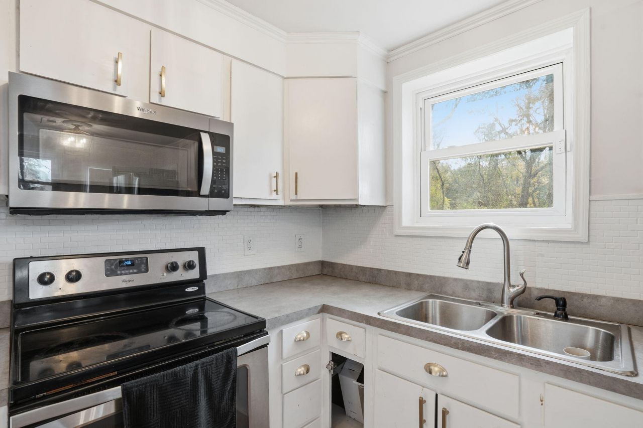 1733 Etheridge Road Photo 13