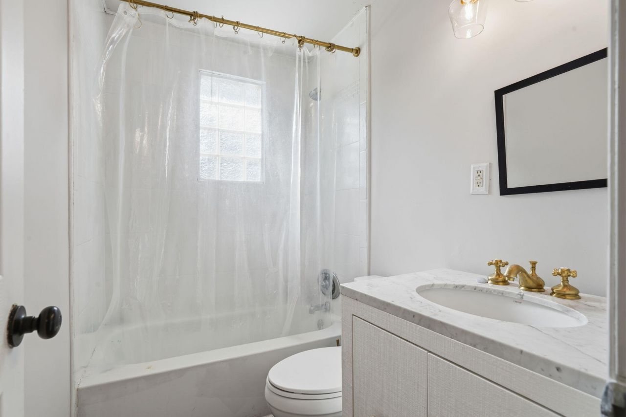 1733 Etheridge Road Photo 22