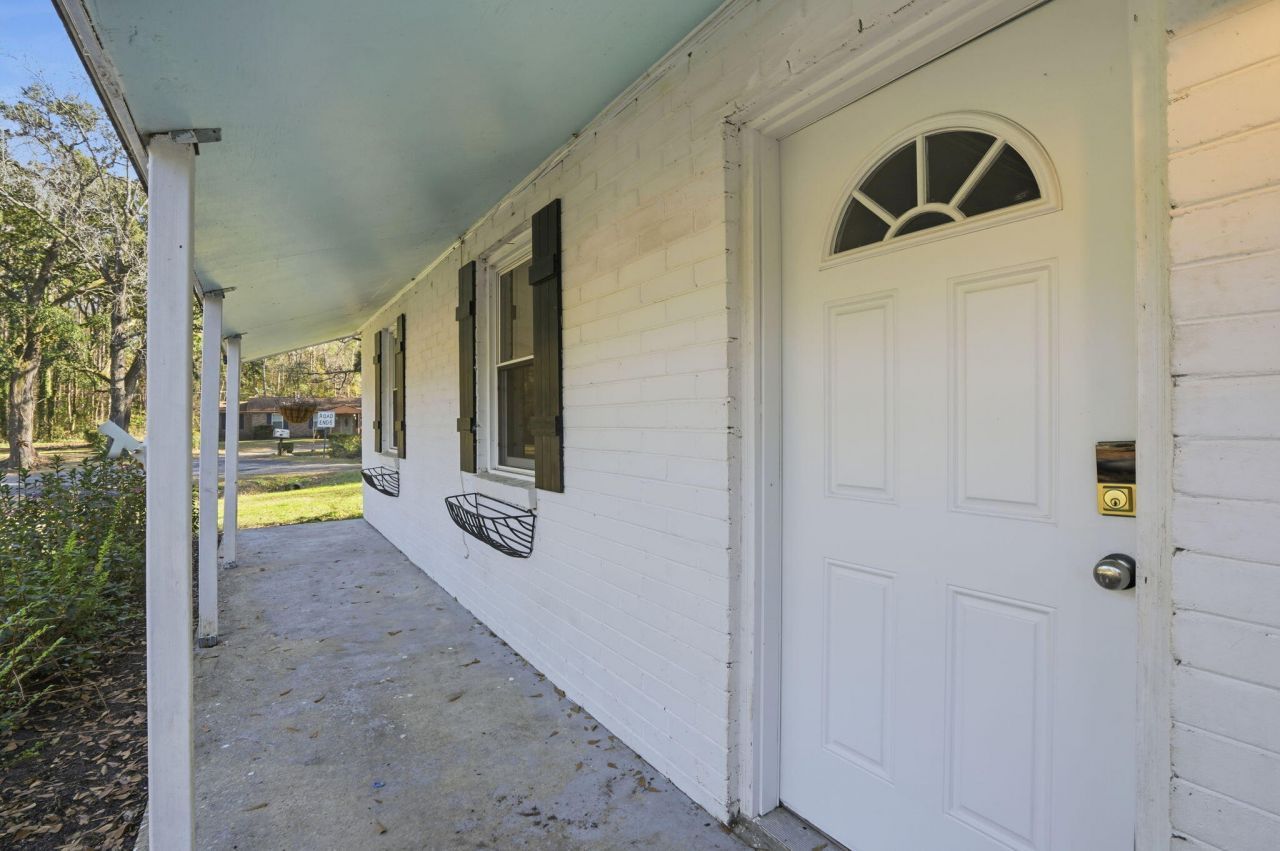 1733 Etheridge Road Photo 4