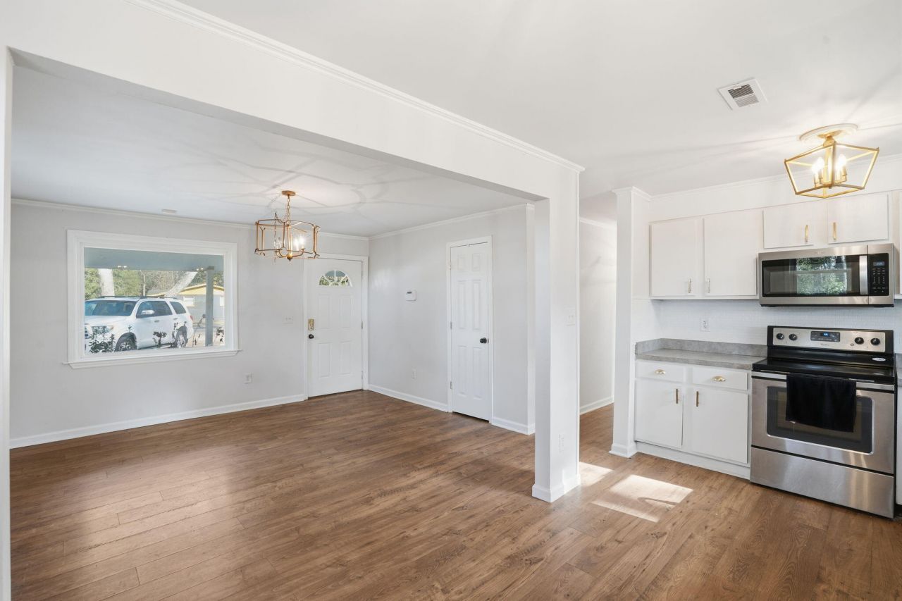 1733 Etheridge Road Photo 8