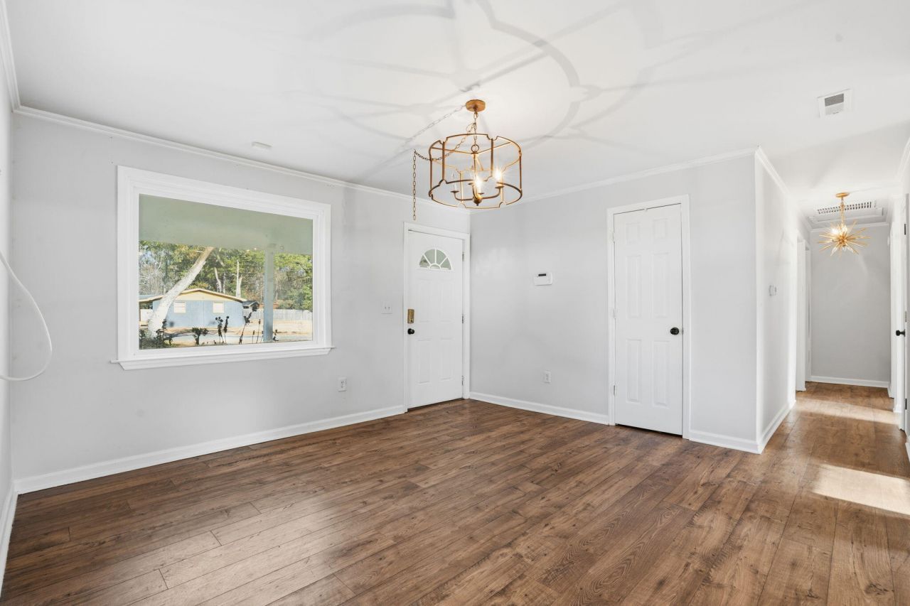 1733 Etheridge Road Photo 9