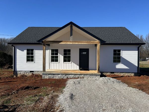 614 Haddon Ln, Winchester, TN 37398