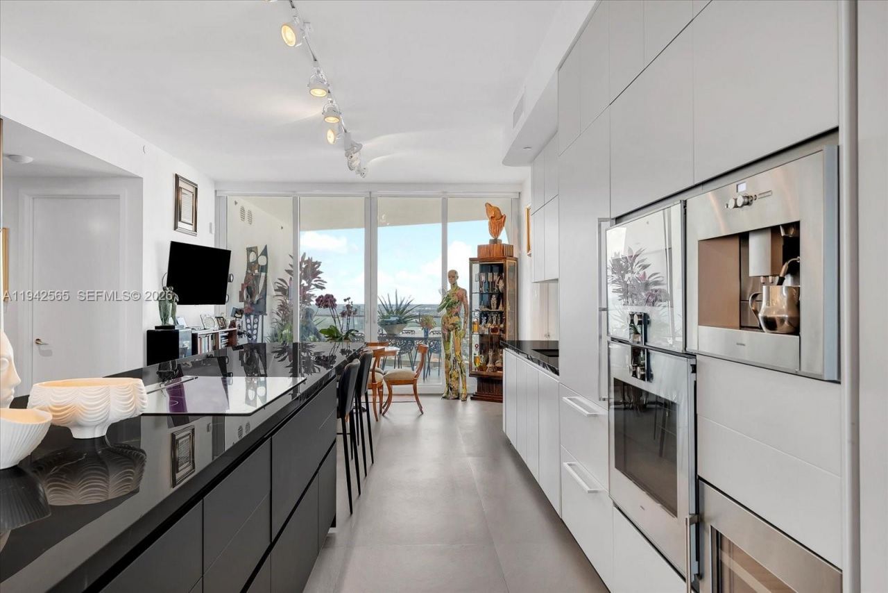 16901 Collins Ave, Unit 3803, Sunny Isles Beach, FL 33160 Photo