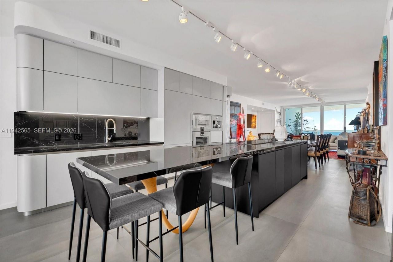 16901 Collins Ave, Unit 3803, Sunny Isles Beach, FL 33160 Photo