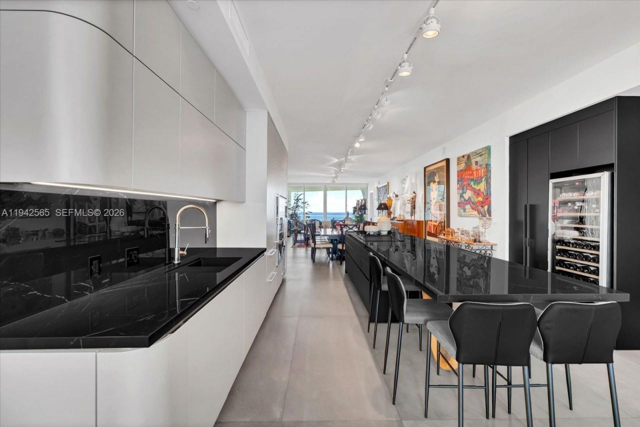 16901 Collins Ave, Unit 3803, Sunny Isles Beach, FL 33160 Photo