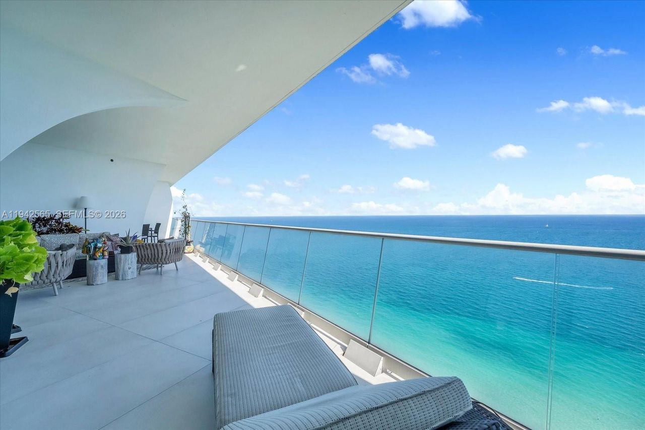 16901 Collins Ave, Unit 3803, Sunny Isles Beach, FL 33160 Photo