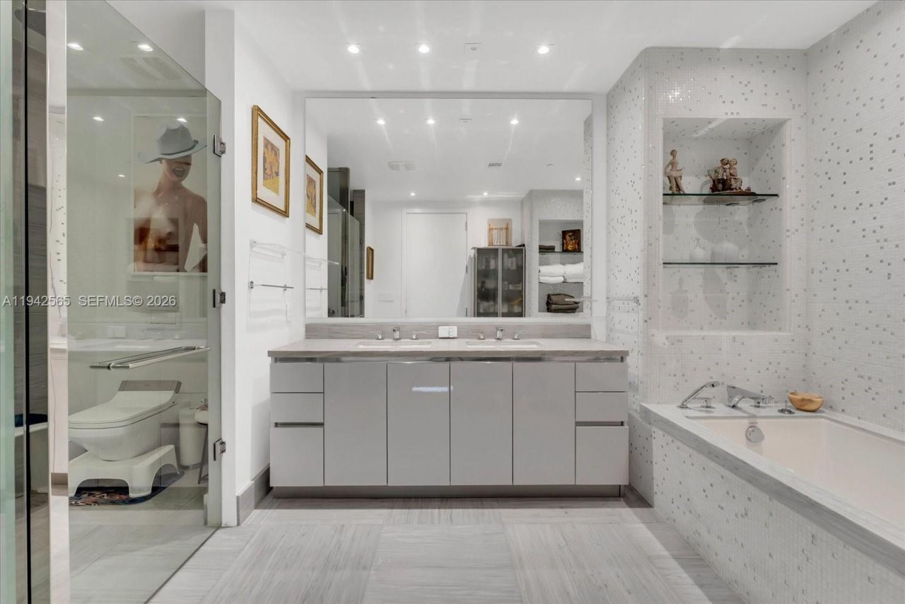 16901 Collins Ave, Unit 3803, Sunny Isles Beach, FL 33160 Photo