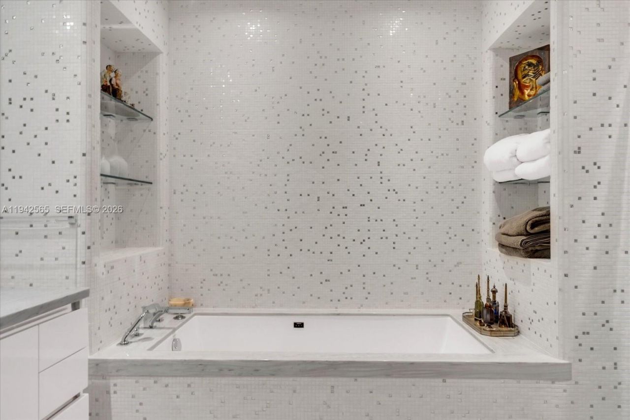 16901 Collins Ave, Unit 3803, Sunny Isles Beach, FL 33160 Photo