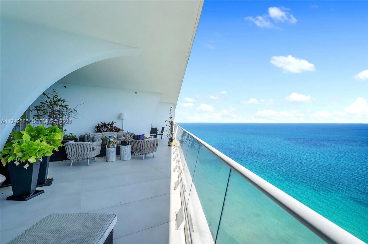 16901 Collins Ave, Unit 3803, Sunny Isles Beach, FL 33160 Photo