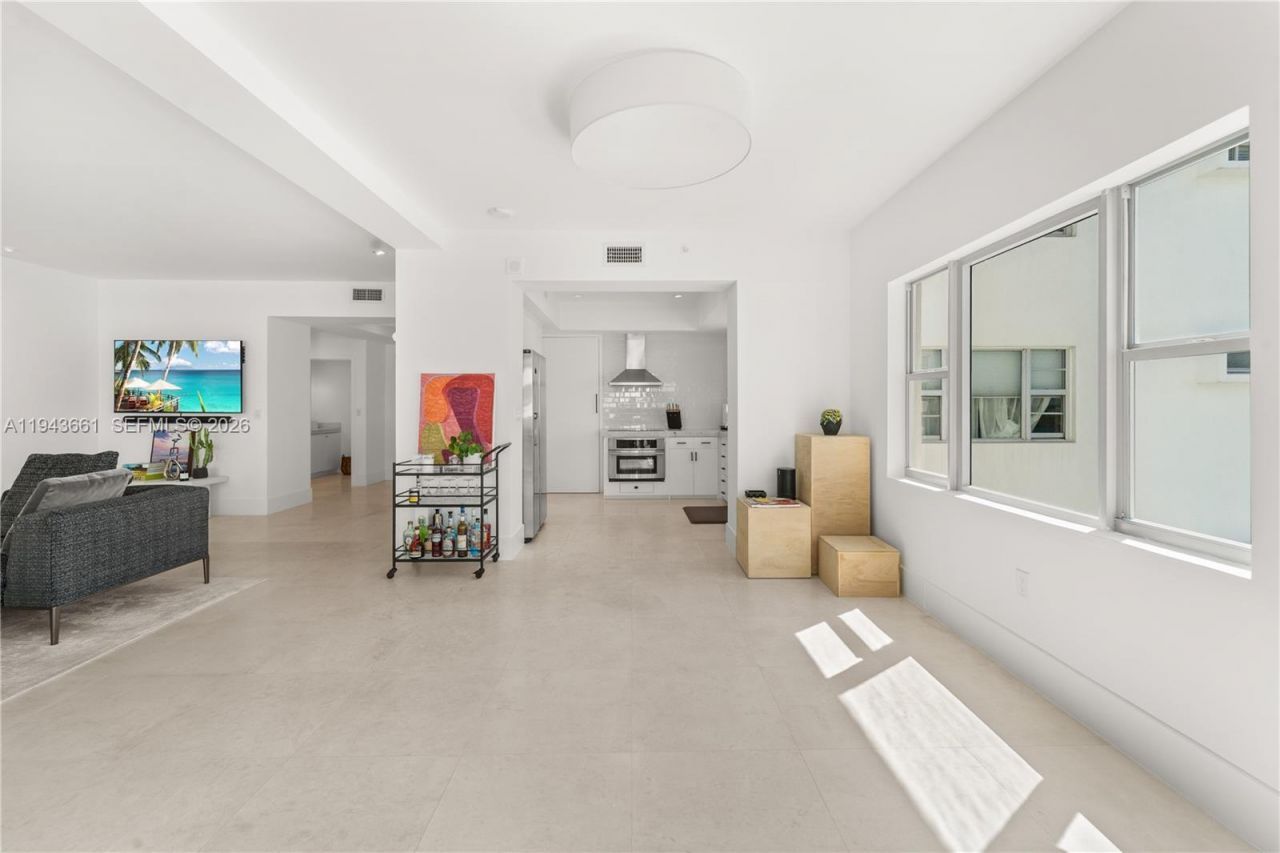 16 Island Ave, Unit 7D, Miami Beach, FL 33139 Photo