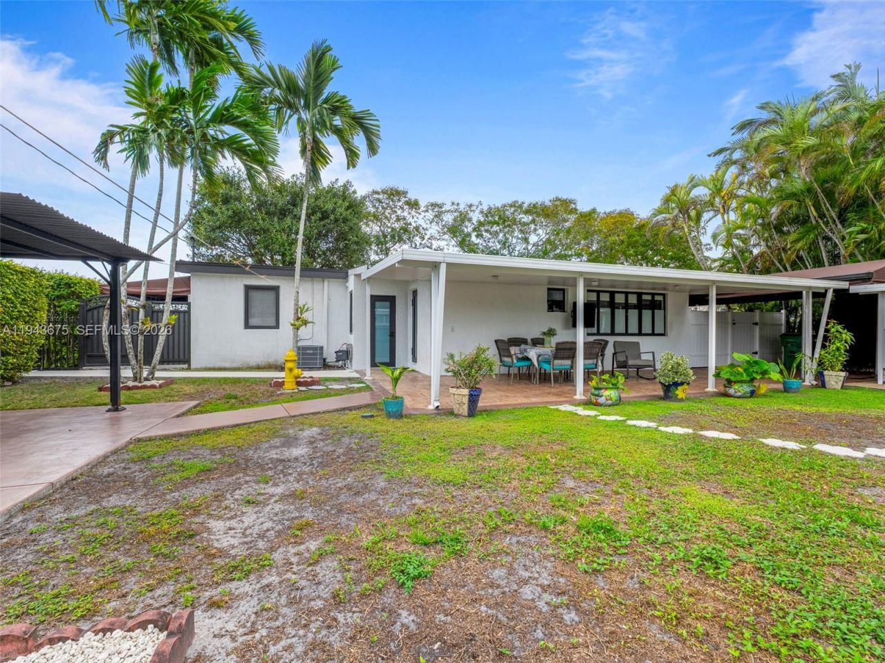 11415 SW 56th St , Miami, FL 33165 Photo