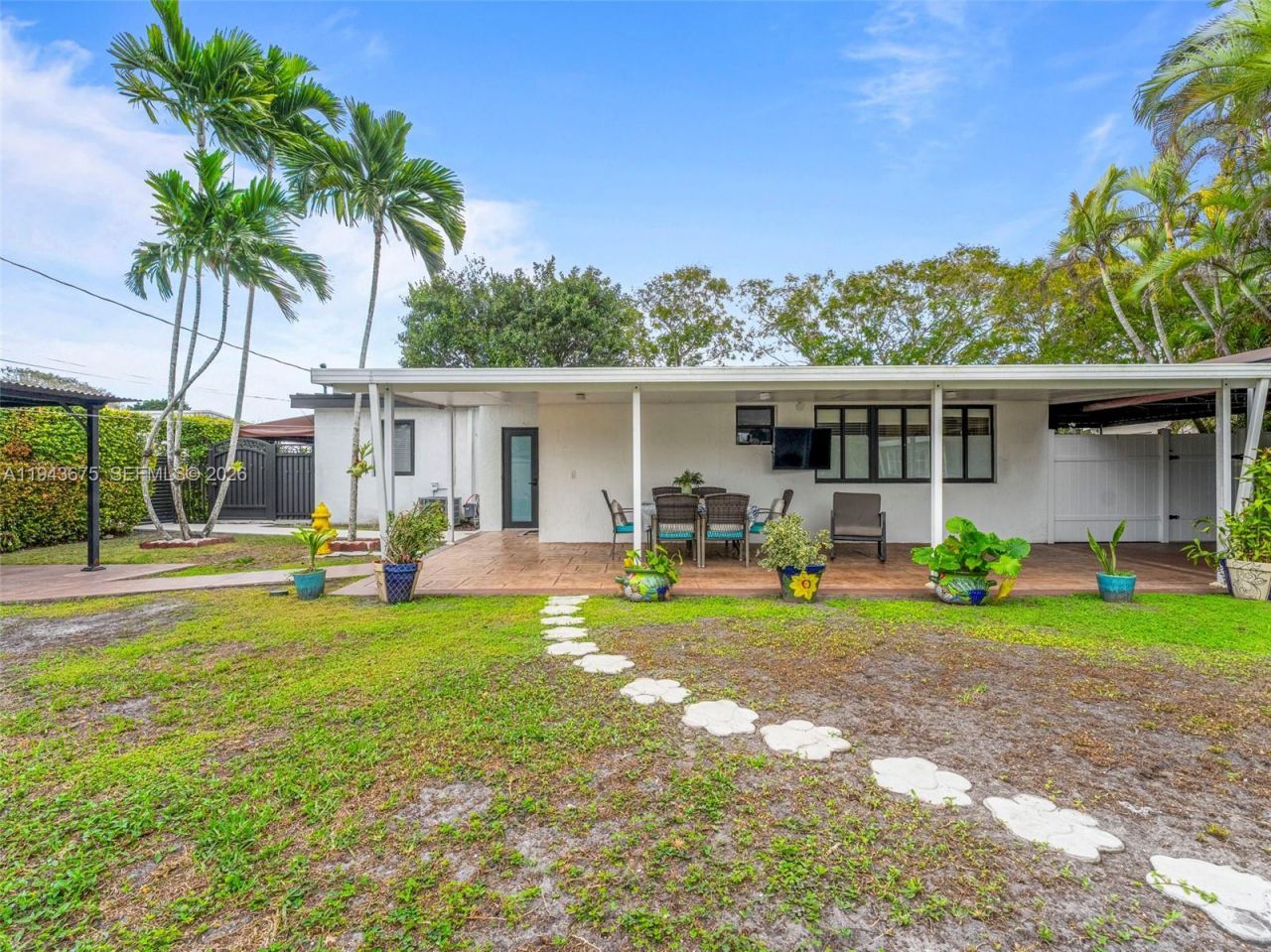 11415 SW 56th St , Miami, FL 33165 Photo