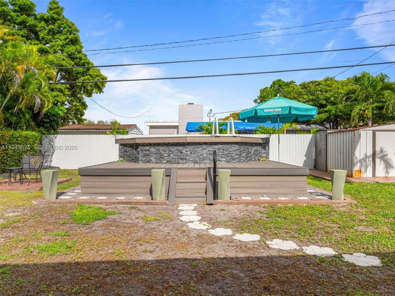 11415 SW 56th St , Miami, FL 33165 Photo