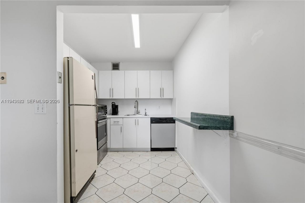 251 SW 132nd Way, Unit 117H, Pembroke Pines, FL 33027 Photo