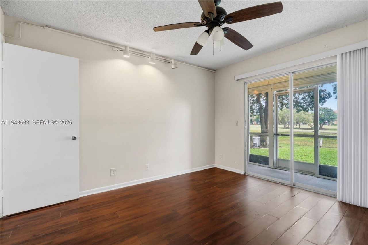 251 SW 132nd Way, Unit 117H, Pembroke Pines, FL 33027 Photo