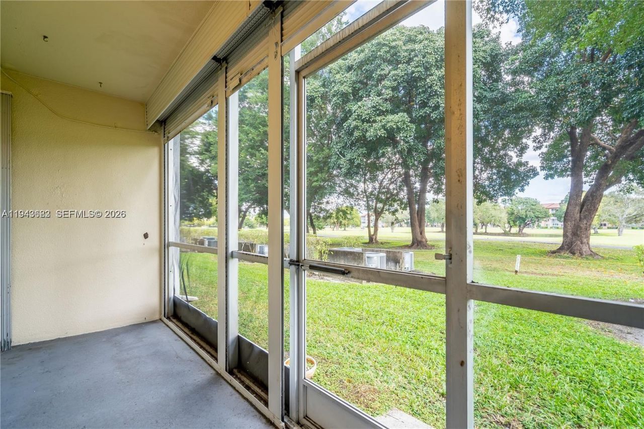 251 SW 132nd Way, Unit 117H, Pembroke Pines, FL 33027 Photo
