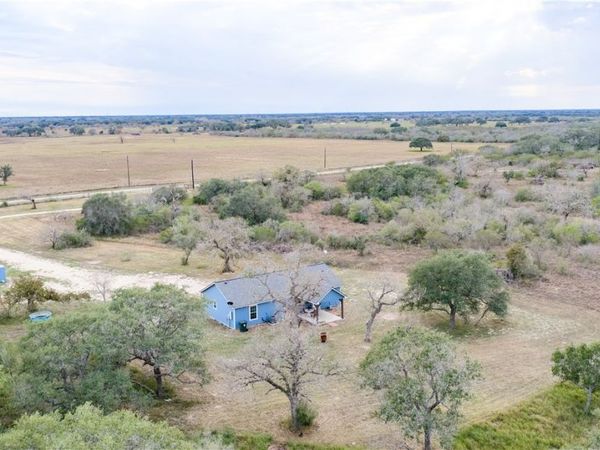 618 McGuill Road, Goliad, TX 77963