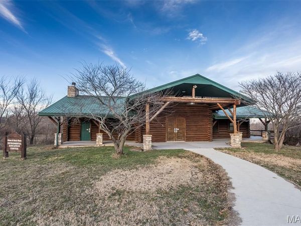 1350 Ayers Road, Greenville, IL 62246