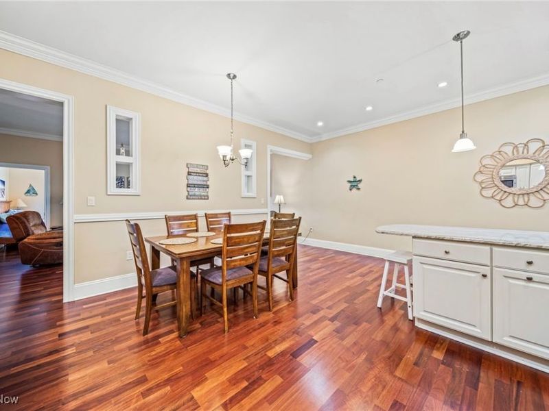 4699 Lake Rd, Unit 401, Geneva on the Lake, OH 44041 Photo 13